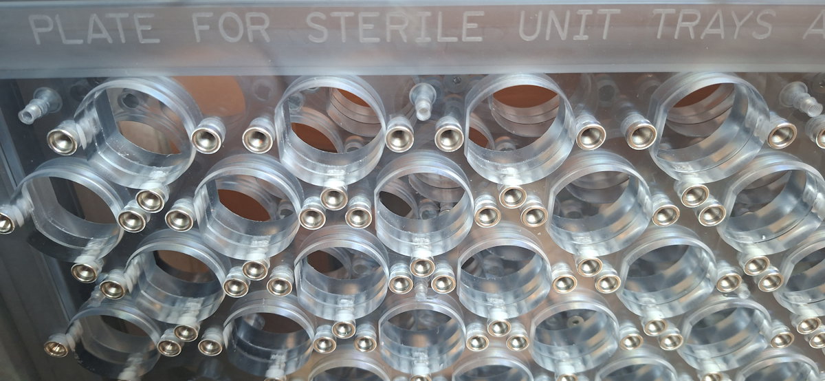 SoldTech background 3